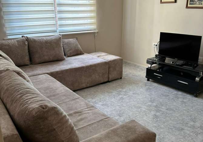 Shtepi me qera Apartament ne Tirane, 1+1, Mobilimi E mobiluar, Pagesa 500  Euro.