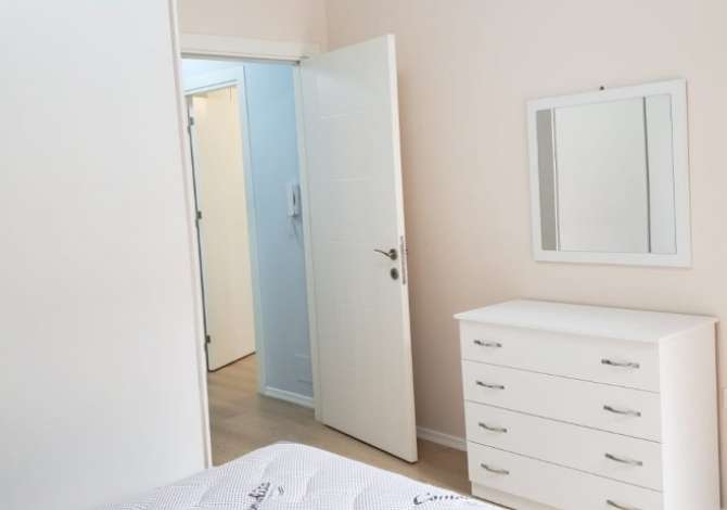Shtepi me qera Apartament ne Tirane, 1+1, Mobilimi E mobiluar, Pagesa 500  Euro.