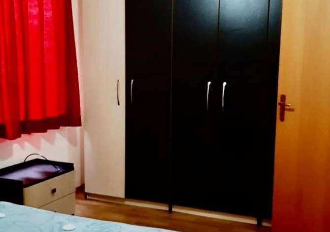 Shtepi me qera Apartament ne Tirane, 1+1, Mobilimi E mobiluar, Pagesa 450  Euro.