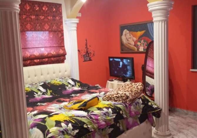 Shtepi me qera Apartament ne Tirane, 2+1, Mobilimi E mobiluar, Pagesa 450  Euro.