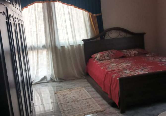 Shtepi me qera Apartament ne Tirane, 2+1, Mobilimi E mobiluar, Pagesa 450  Euro.