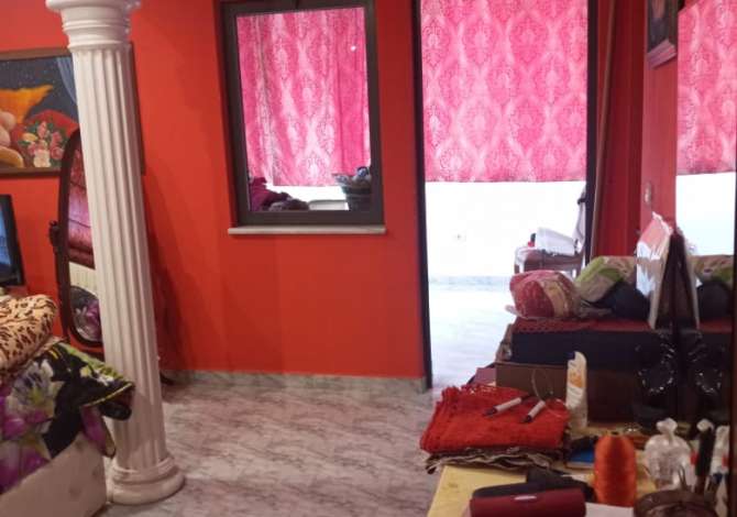 Shtepi me qera Apartament ne Tirane, 2+1, Mobilimi E mobiluar, Pagesa 450  Euro.