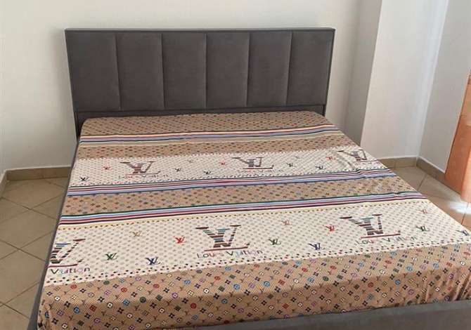 Shtepi me qera Apartament ne Tirane, 1+1, Mobilimi E mobiluar, Pagesa 350  Euro.