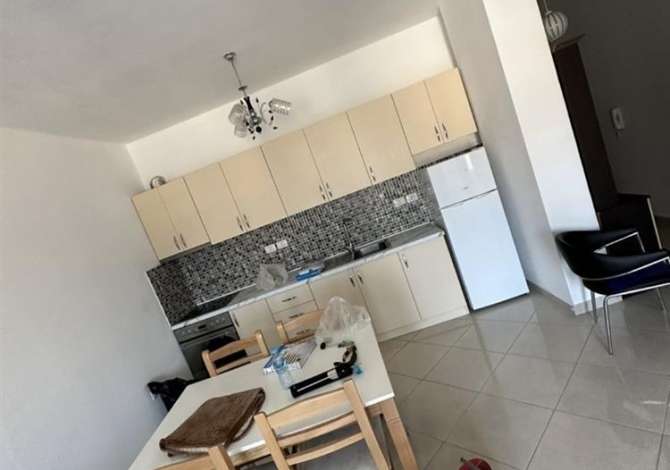 Shtepi me qera 2+1 ne Tirane - 450 Euro