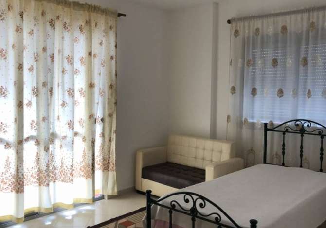 Shtepi me qera 2+1 ne Tirane - 400 Euro