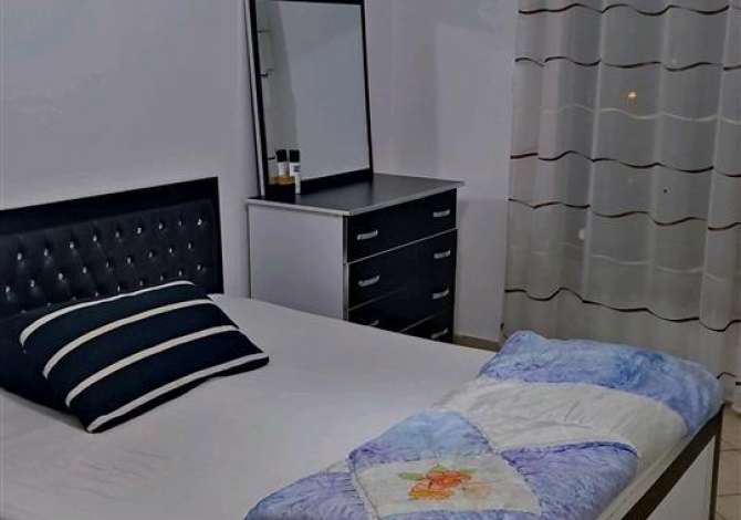 Shtepi me qera 2+1 ne Tirane - 400 Euro