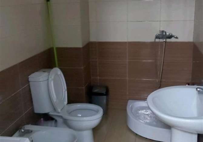 Shtepi me qera 2+1 ne Tirane - 400 Euro