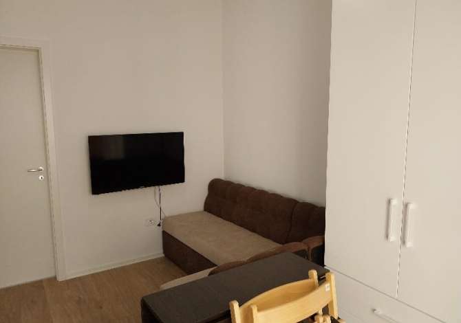 Shtepi me qera Garsoniere ne Tirane - 300 Euro