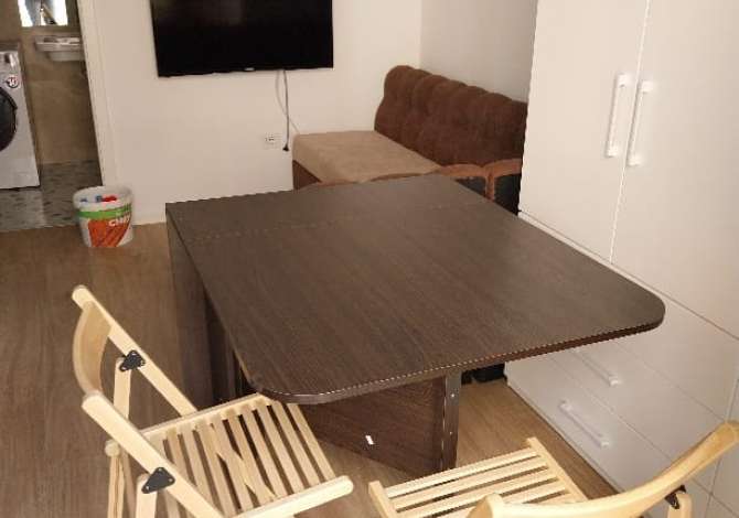 Shtepi me qera Garsoniere ne Tirane - 300 Euro