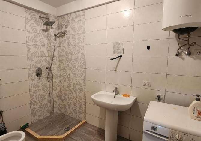 Shtepi me qera Apartament ne Tirane, 2+1, Mobilimi E mobiluar, Pagesa 450  Euro.