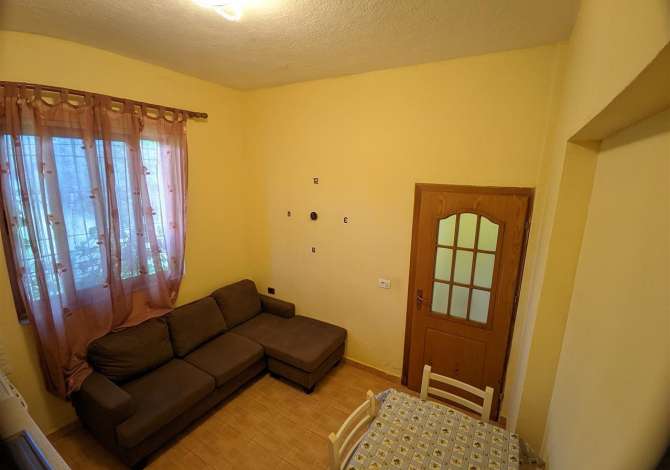Shtepi me qera 1+1 ne Tirane - 30,000 Leke