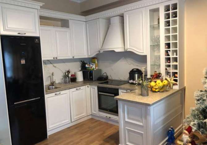 Shtepi me qera Apartament ne Tirane, 2+1, Mobilimi E mobiluar, Pagesa 500  Euro.