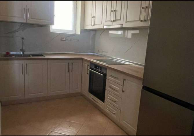 Shtepi me qera 2+1 ne Tirane - 800 Euro