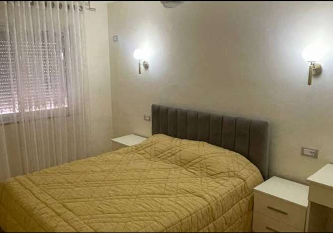 Shtepi me qera Apartament ne Tirane, 2+1, Mobilimi E mobiluar, Pagesa 800  Euro.