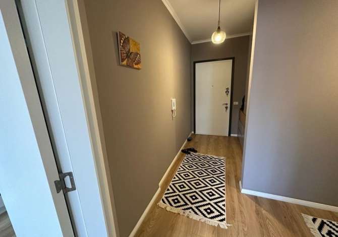 Shtepi ne shitje Apartament ne Tirane, 2+1, Mobilimi E mobiluar, Pagesa 165,000  Euro.