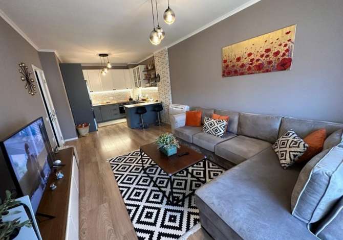 Shtepi ne shitje 2+1 ne Tirane - 165,000 Euro