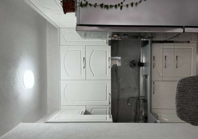 Shtepi me qera Apartament ne Tirane, 2+1, Mobilimi E mobiluar, Pagesa 600  Euro.