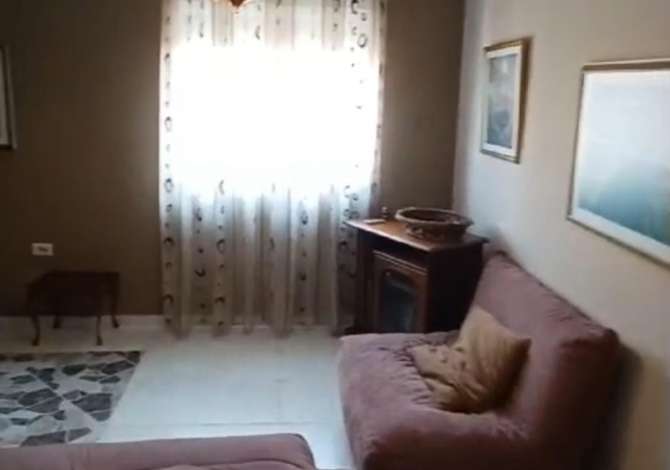 Shtepi me qera 2+1 ne Tirane - 450 Euro