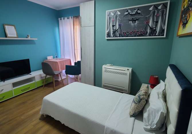 Shitet Hotel ne Qender te Tiranes