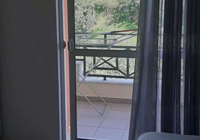 Shtepi me qera Apartament ne Tirane, 2+1, Mobilimi E mobiluar, Pagesa 450  Euro.