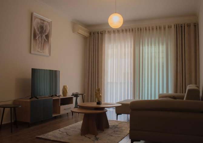 Shtepi me qera 1+1 ne Tirane - 700 Euro