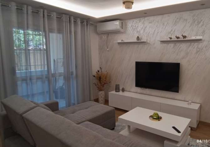 Shtepi me qera 2+1 ne Tirane - 750 Euro