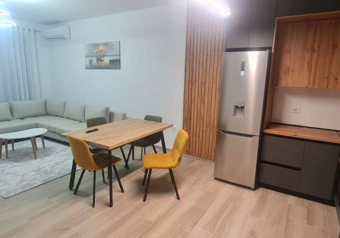 Shtepi me qera 2+1 ne Tirane - 700 Euro