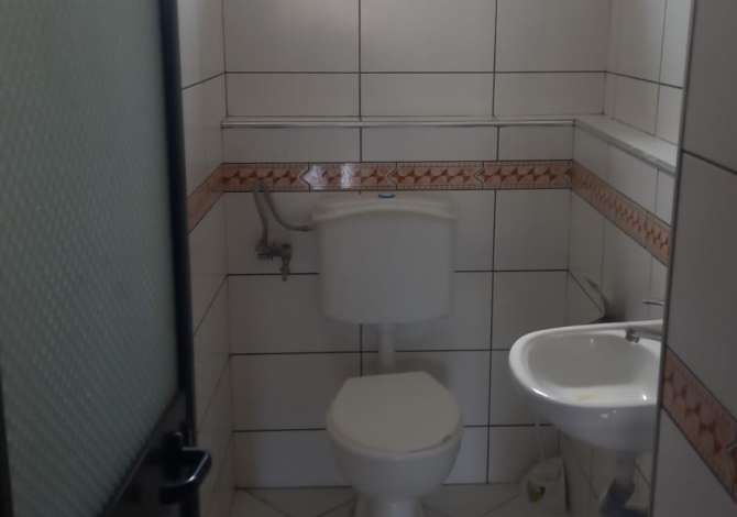 Jepet ambient biznesi  me qera  ne Kamez 