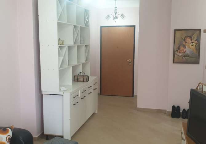 Shtepi me qera Apartament ne Tirane, 1+1, Mobilimi E mobiluar, Pagesa 35,000  Leke.