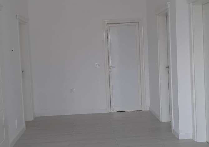 Shtepi me qera Vila Luksoze ne Tirane, 7+1, Mobilimi E mobiluar, Pagesa 3,500  Euro.