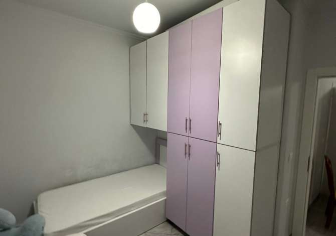 Shtepi me qera Apartament ne Tirane, 2+1, Mobilimi E mobiluar, Pagesa 450  Euro.