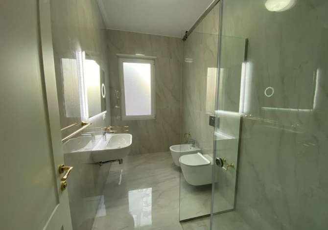 Shtepi me qera Apartament ne Tirane, 1+1, Mobilimi E mobiluar, Pagesa 1,000  Euro.