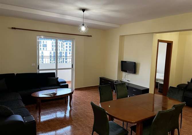 Shtepi me qera Apartament ne Tirane, 2+1, Mobilimi E mobiluar, Pagesa 450  Euro.