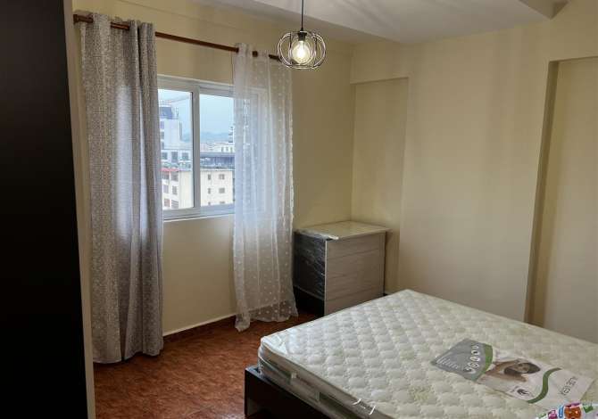 Shtepi me qera Apartament ne Tirane, 2+1, Mobilimi E mobiluar, Pagesa 450  Euro.