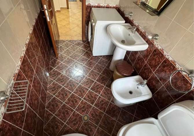 Shtepi me qera 1+1 ne Tirane - 490 Euro