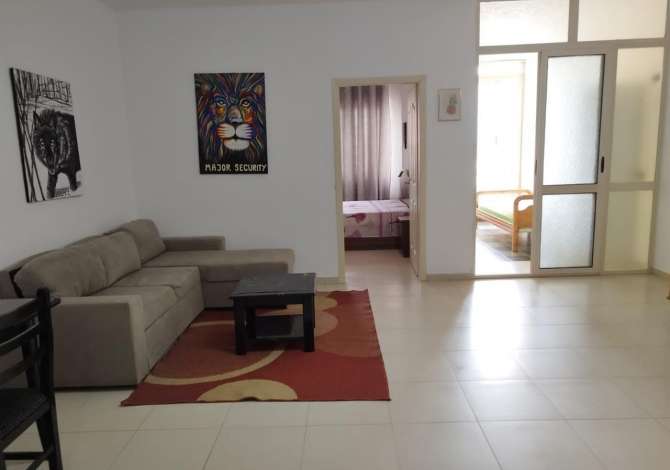 Shtepi me qera 2+1 ne Tirane - 380 Euro