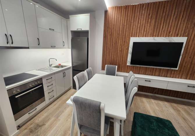 Shtepi me qera 2+1 ne Tirane - 450 Euro