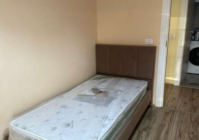 Shtepi me qera 2+1 ne Tirane - 700 Euro