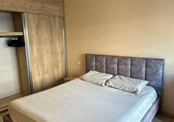 Shtepi me qera 2+1 ne Tirane - 700 Euro