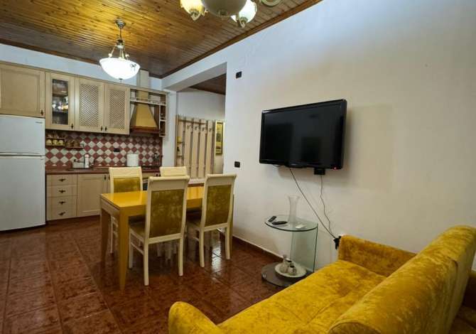 Shtepi me qera 2+1 ne Tirane - 600 Euro