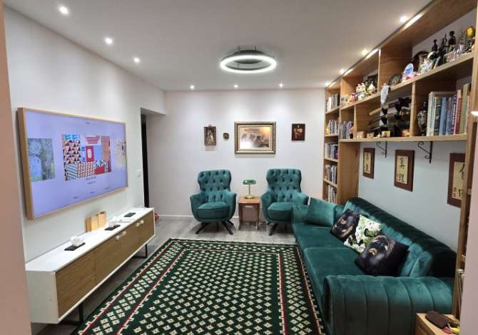 Shtepi ne shitje 2+1 ne Tirane - 250,000 Euro