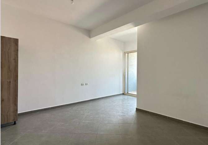 Shtepi me qera 2+1 ne Tirane - 400 Euro