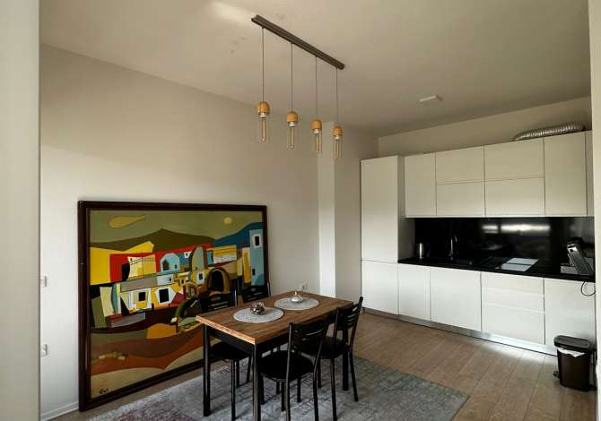 Shtepi me qera 2+1 ne Tirane - 1,200 Euro