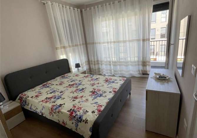 Shtepi me qera Apartament ne Tirane, 2+1, Mobilimi E mobiluar, Pagesa 650  Euro.