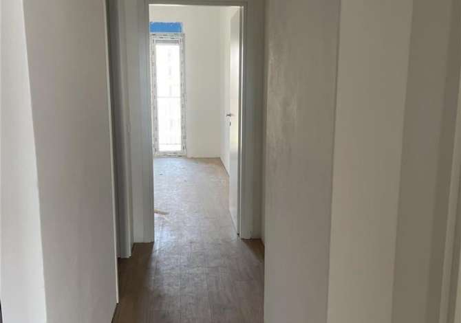 Shtepi me qera Apartament ne Tirane, 3+1, Mobilimi E mobiluar, Pagesa 50,000  Leke.