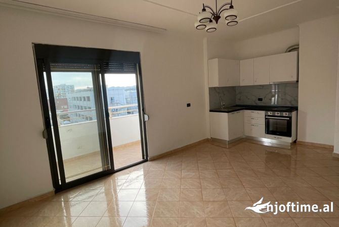 Shtepi me qera 2+1 ne Tirane - 500 Euro