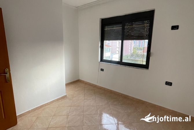 Shtepi me qera 2+1 ne Tirane - 500 Euro