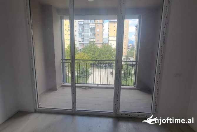 Shtepi me qera 2+1 ne Tirane - 500 Euro