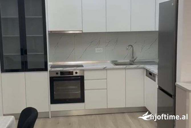 Shtepi me qera 2+1 ne Tirane - 600 Euro