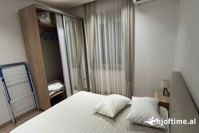 Shtepi me qera Apartament ne Tirane, 1+1, Mobilimi E mobiluar, Pagesa 700  Euro.